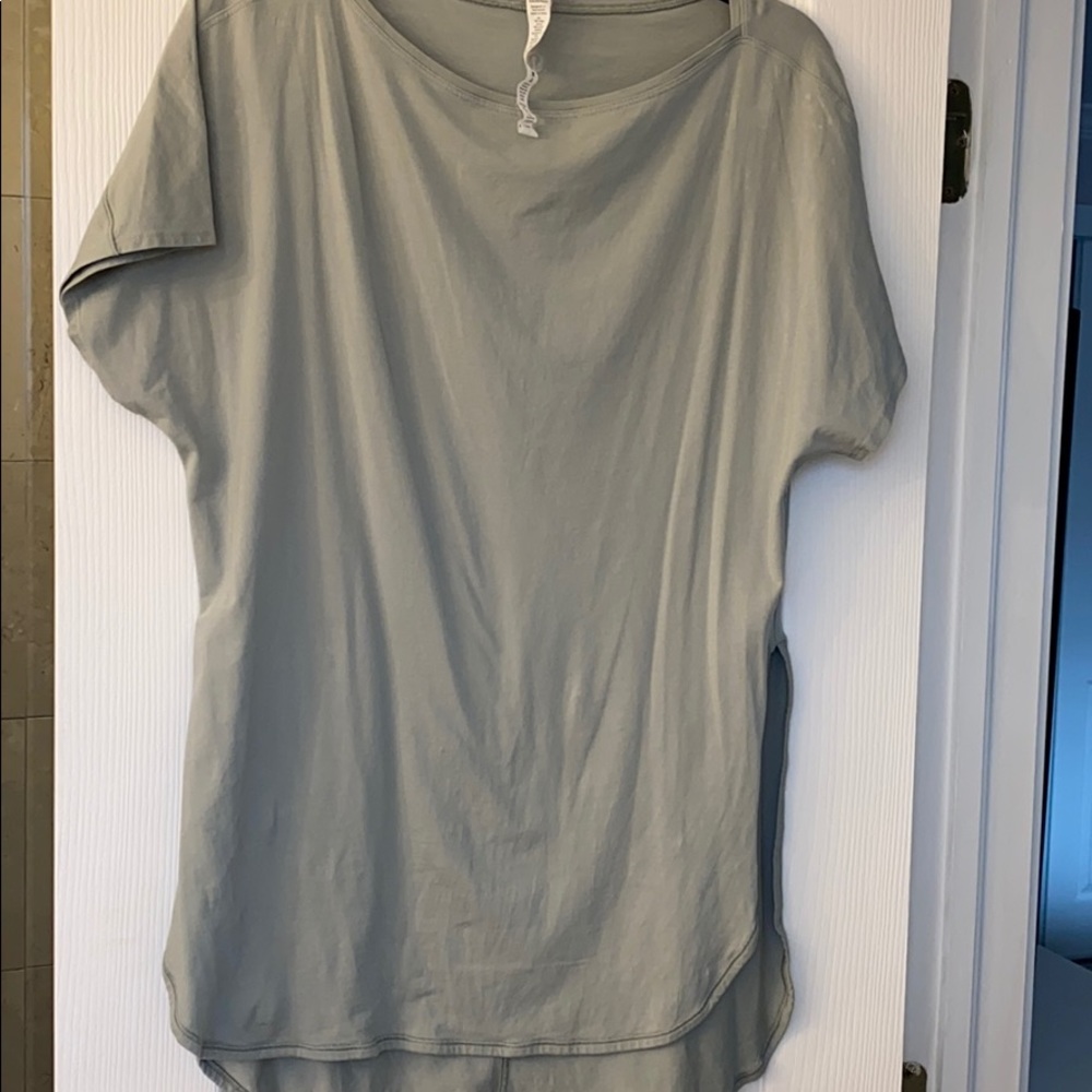 COPY - Lululemon top